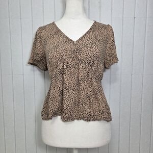 URBAN Romantics Leopard Print V-Neck Blouse Size M